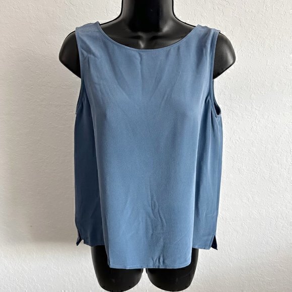 Lord & Taylor Tops - Lord & Taylor Sleeveless Silk Blouse Top Night Sea Blue Size 8 Petite